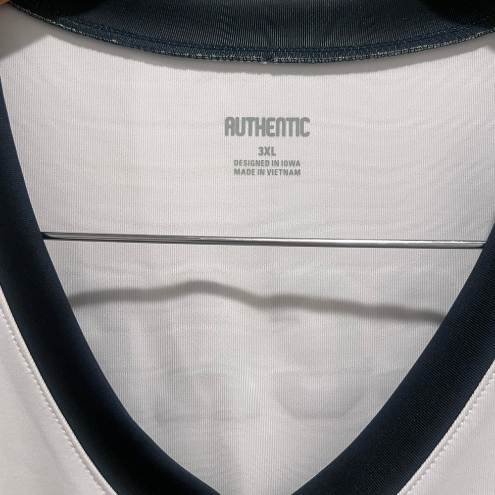 Iowa MCCABE Women’s Basketball Jersey - Picture 3 of 4